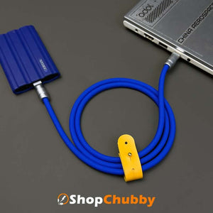 "HyperTransfer Chubby“ USB 3.2 Gen2×2-Kabel – für schnelle Übertragung der iPhone 15-Serie.